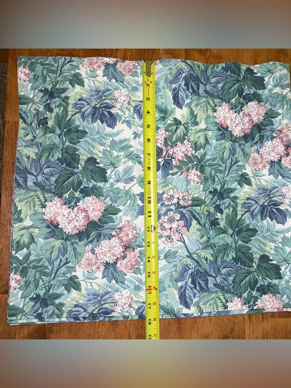 Set of 2 Laura Ashley Ashbourne Rod Pocket Valances 17.5